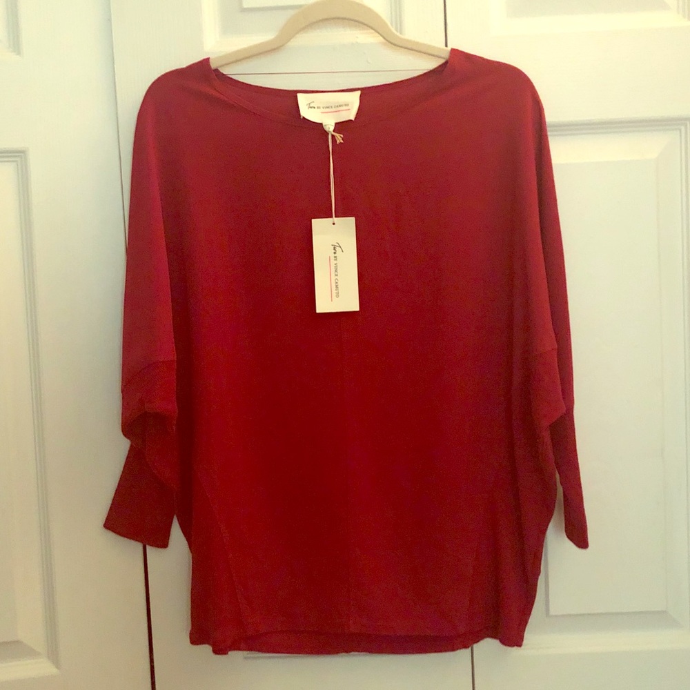 🌲☃️GORGEOUS VINCE CAMUTO DOLOMAN SLEEVE TOP